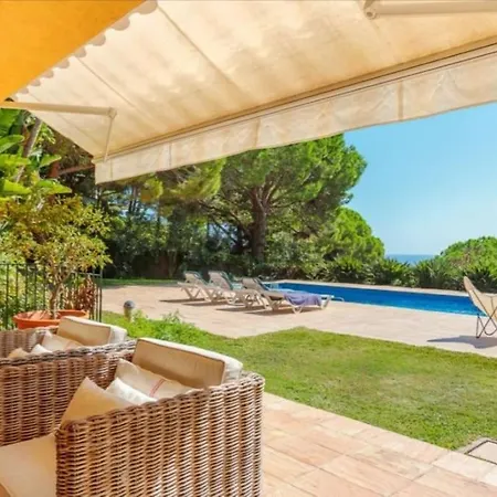 Casa Les Oliveres *